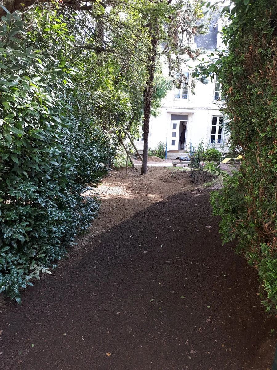 5-Remise-en-place-des-gravillons.jpg