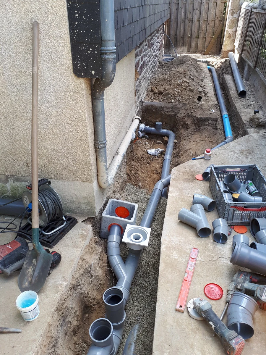 5-Canalisation-EU-et-EP-sur-le-domaine-prive.jpg