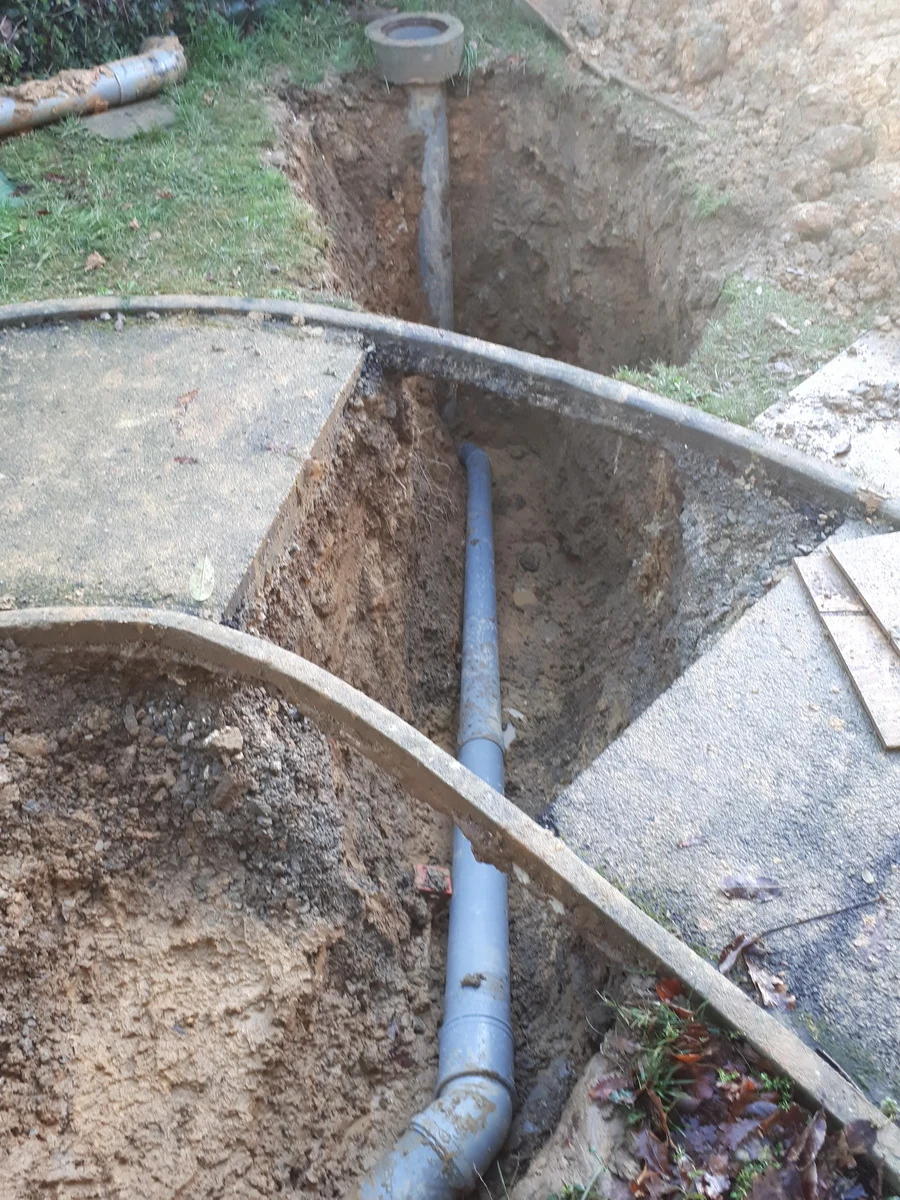 4-Reparation-de-la-canalisation-en-PVC-O-125-CR-8-a-joint.jpg