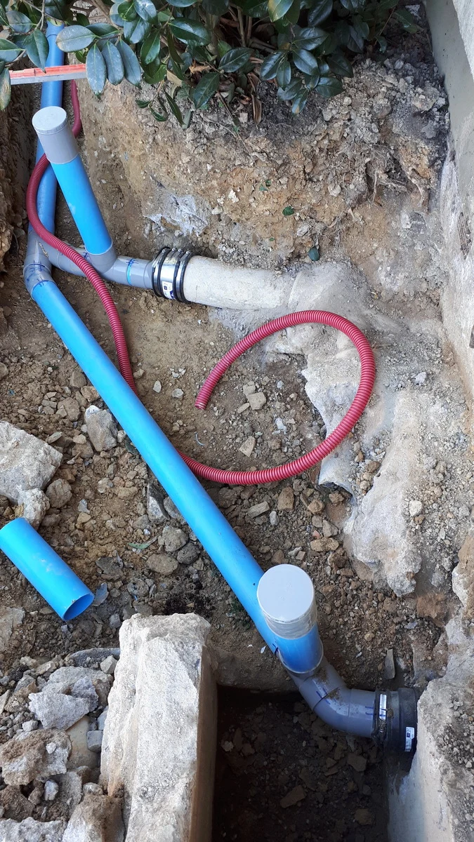 3-Raccordement-des-anciennes-canalisation-avec-des-raccords-EPDM.jpg
